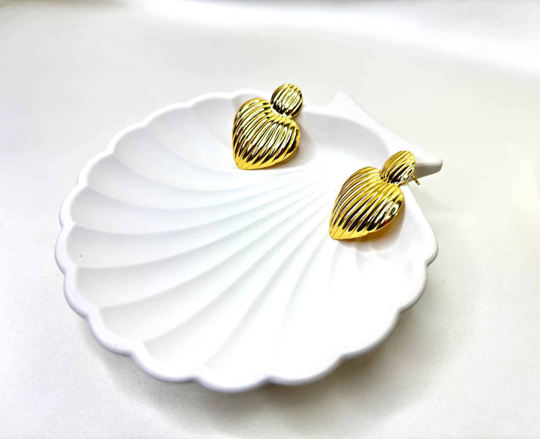 The Versailles Heart Studs