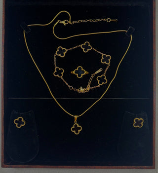 Golden Noir Clover Gift Set