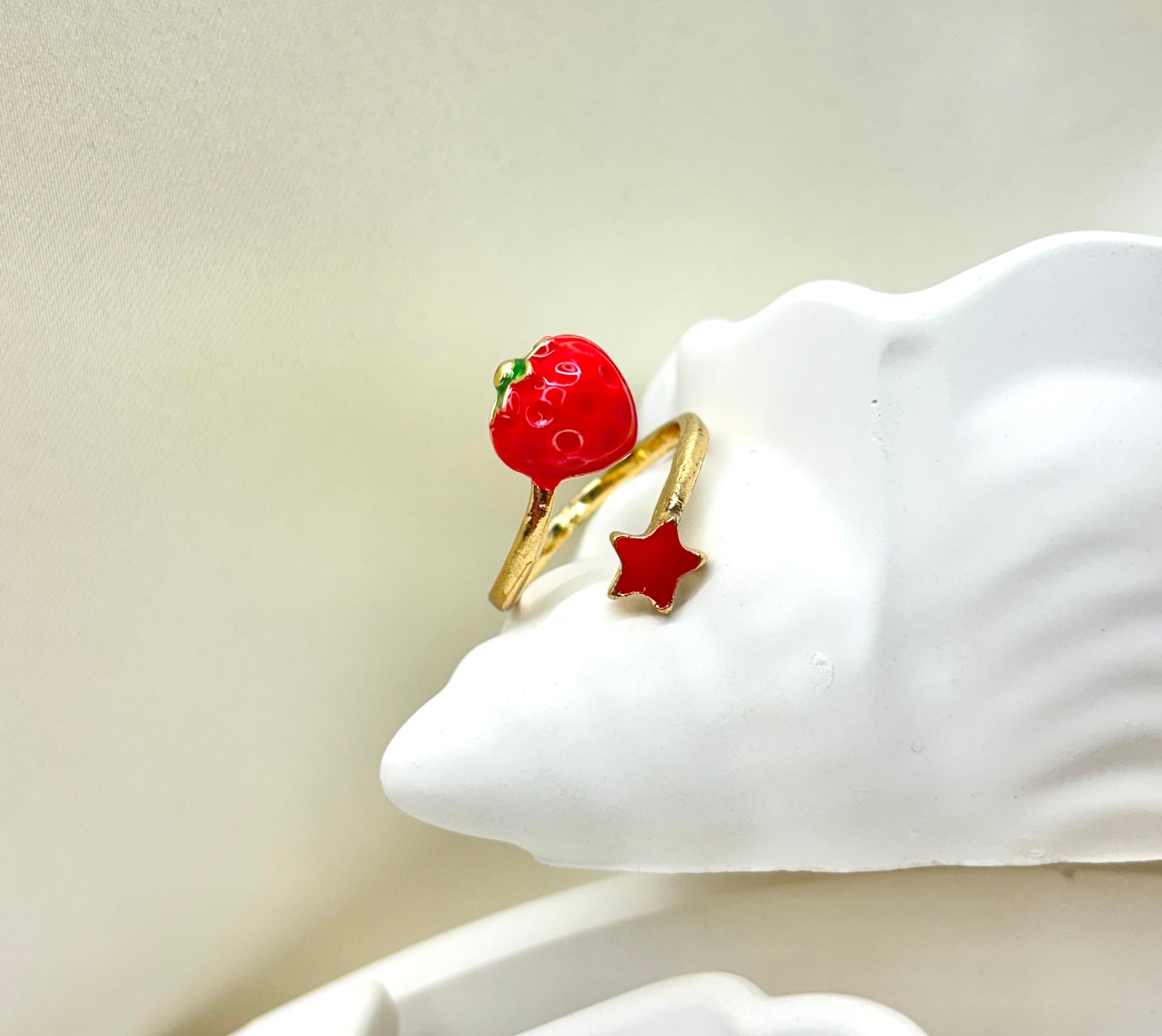 Strawberry Stargazer Anti-Tarnish Ring