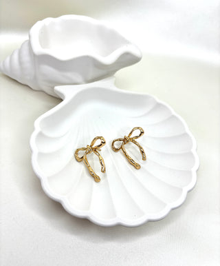 The Taffeta Ribbon Studs