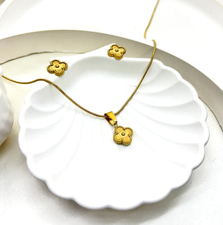 The Golden Radiance Clover Set