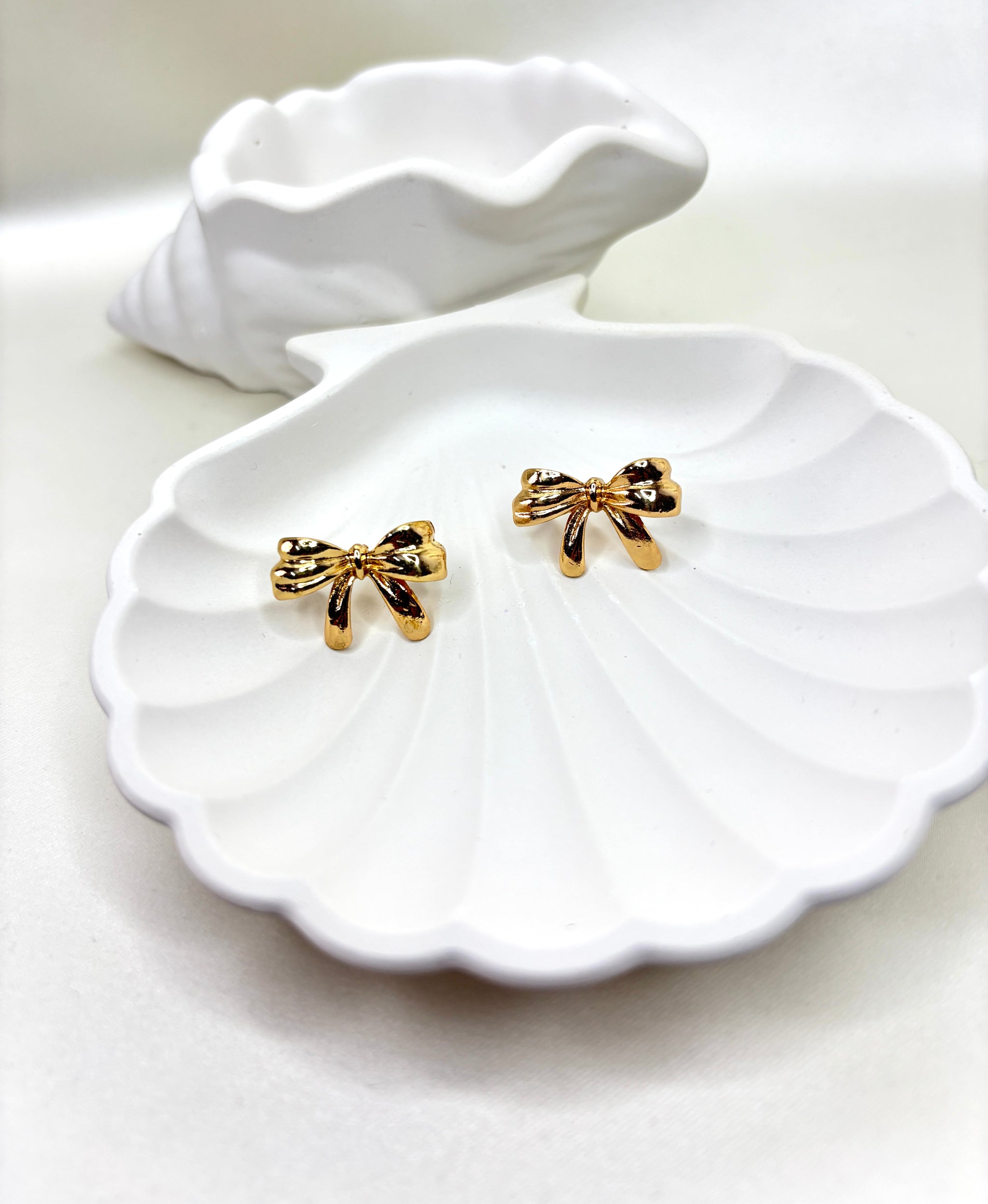 The Taffeta Bow Studs