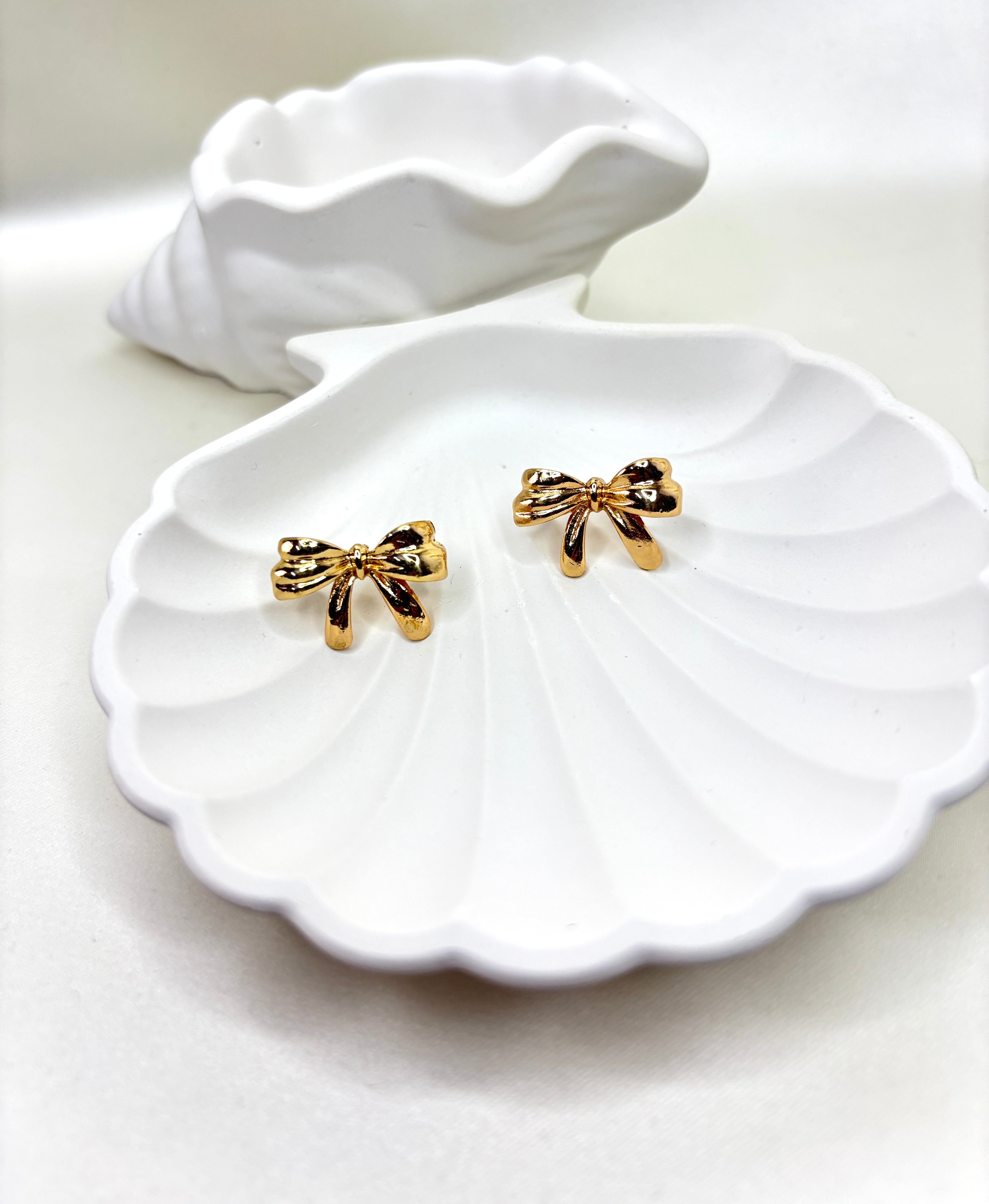The Taffeta Bow Studs