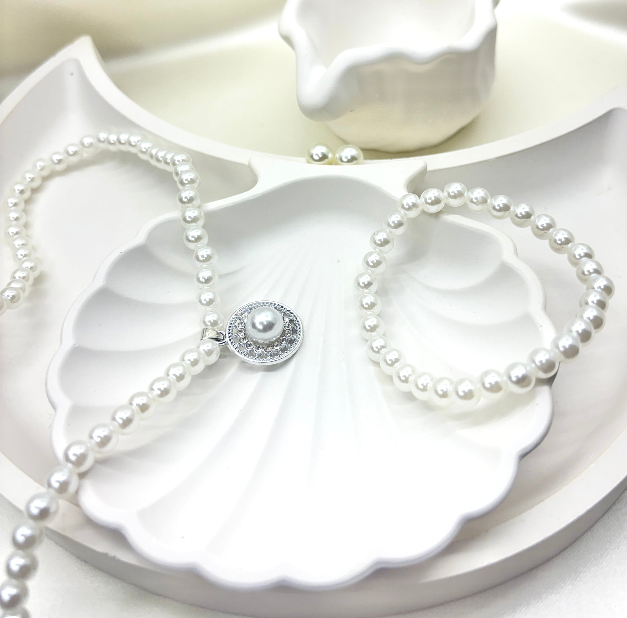 Timeless Grace Pearl Jewelry Set