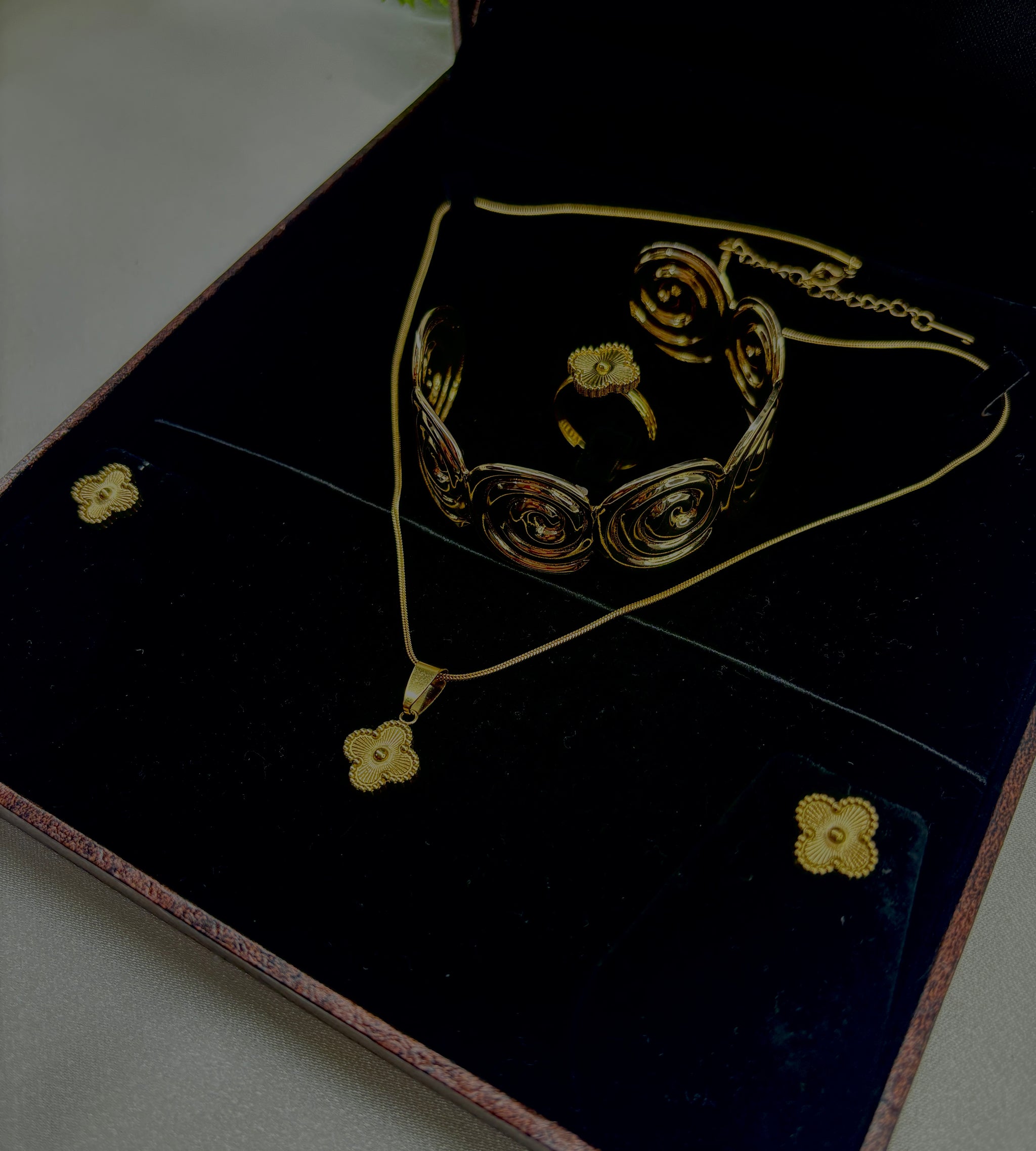 Royal Bloom Jewellery Set