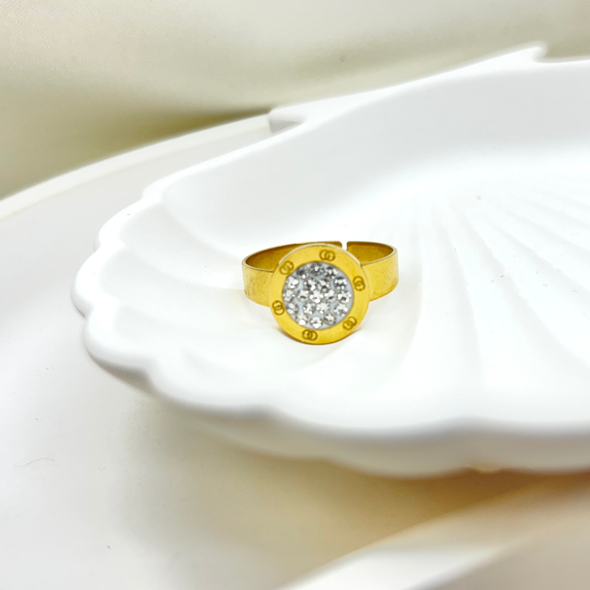 Radiant Pave Disc Anti-Tarnish Ring