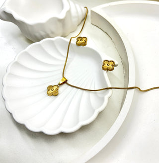 The Golden Radiance Clover Set