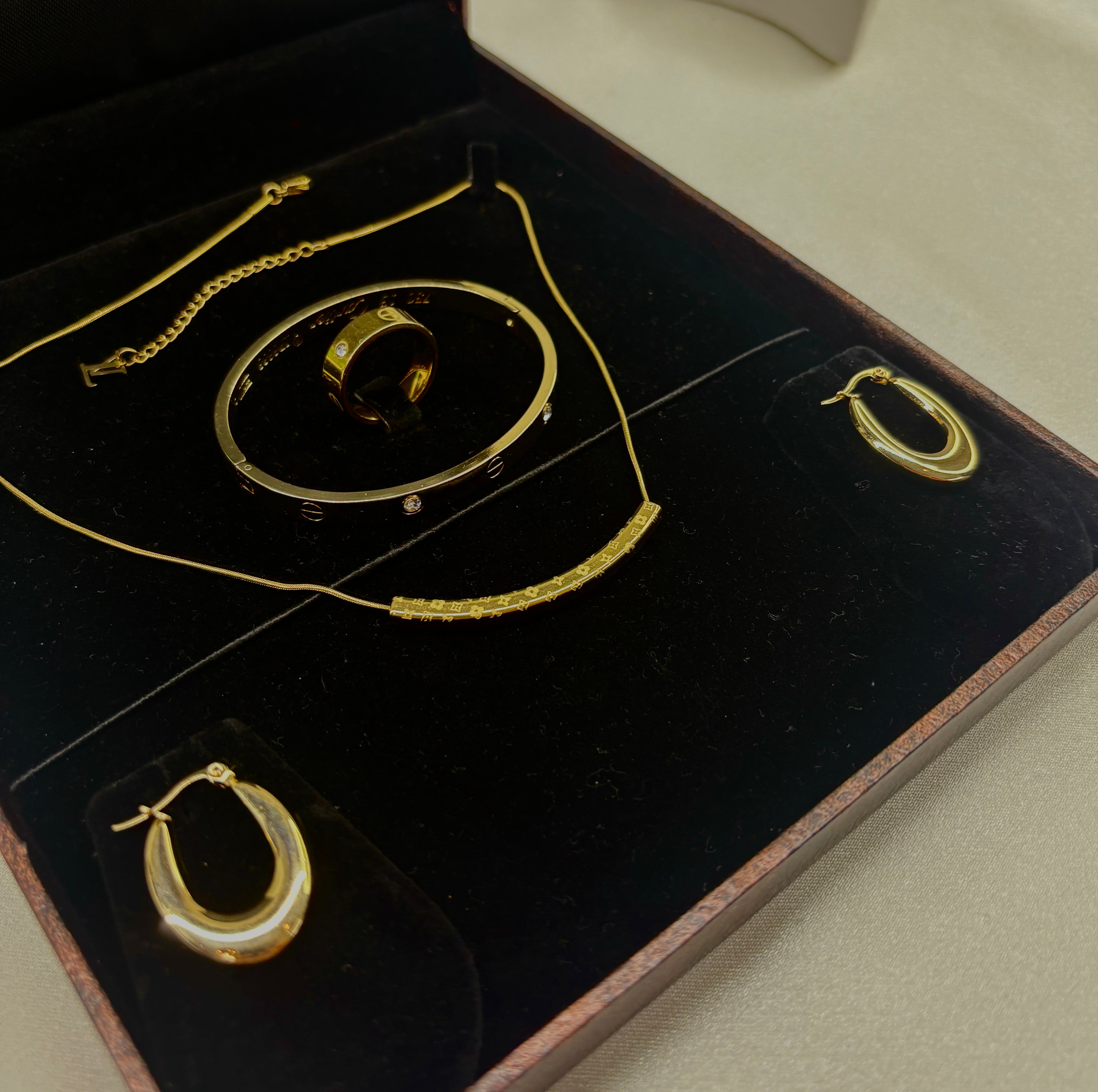 The Golden Versatility Set