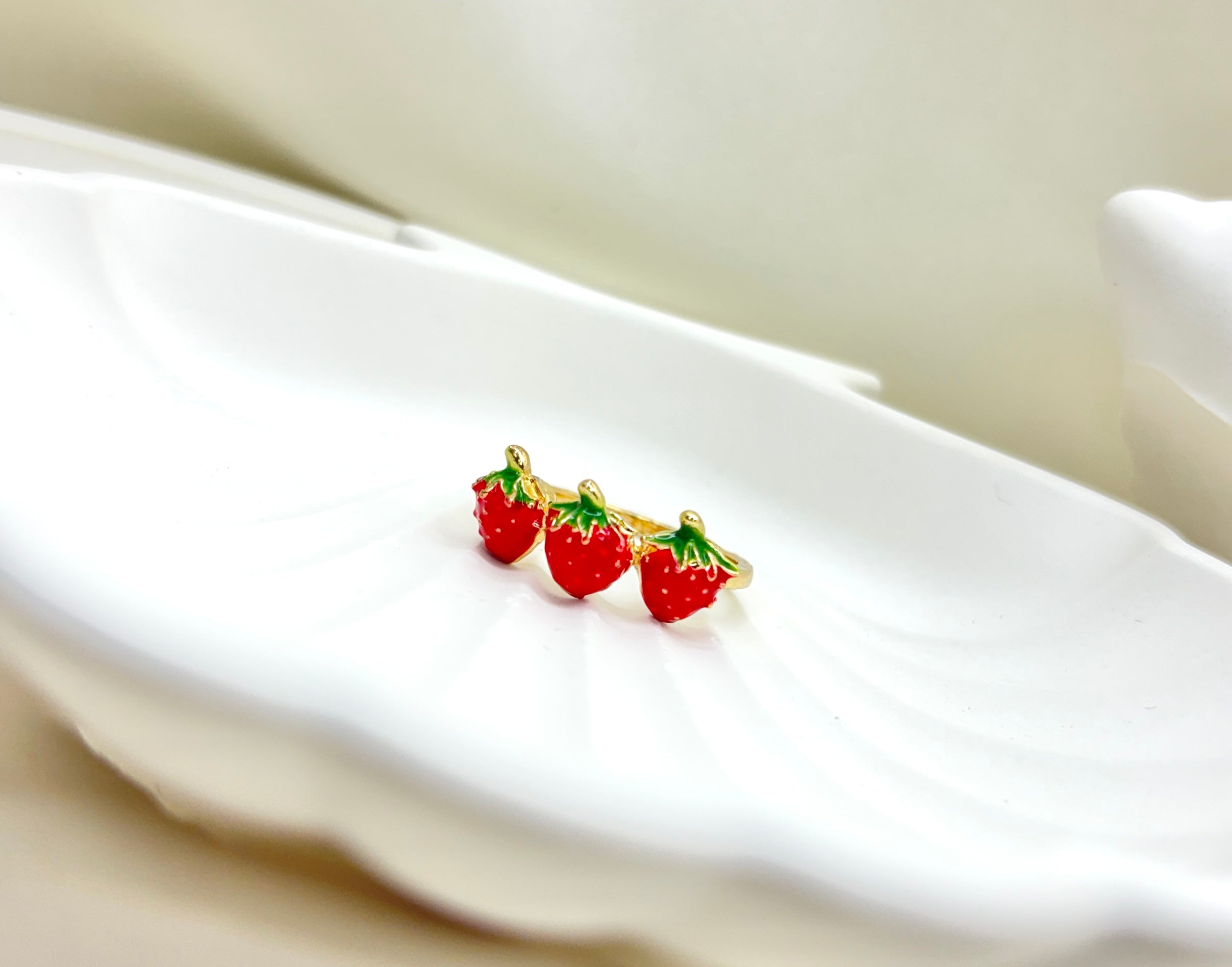 Triple Scoop Strawberry Anti-Tarnish Ring