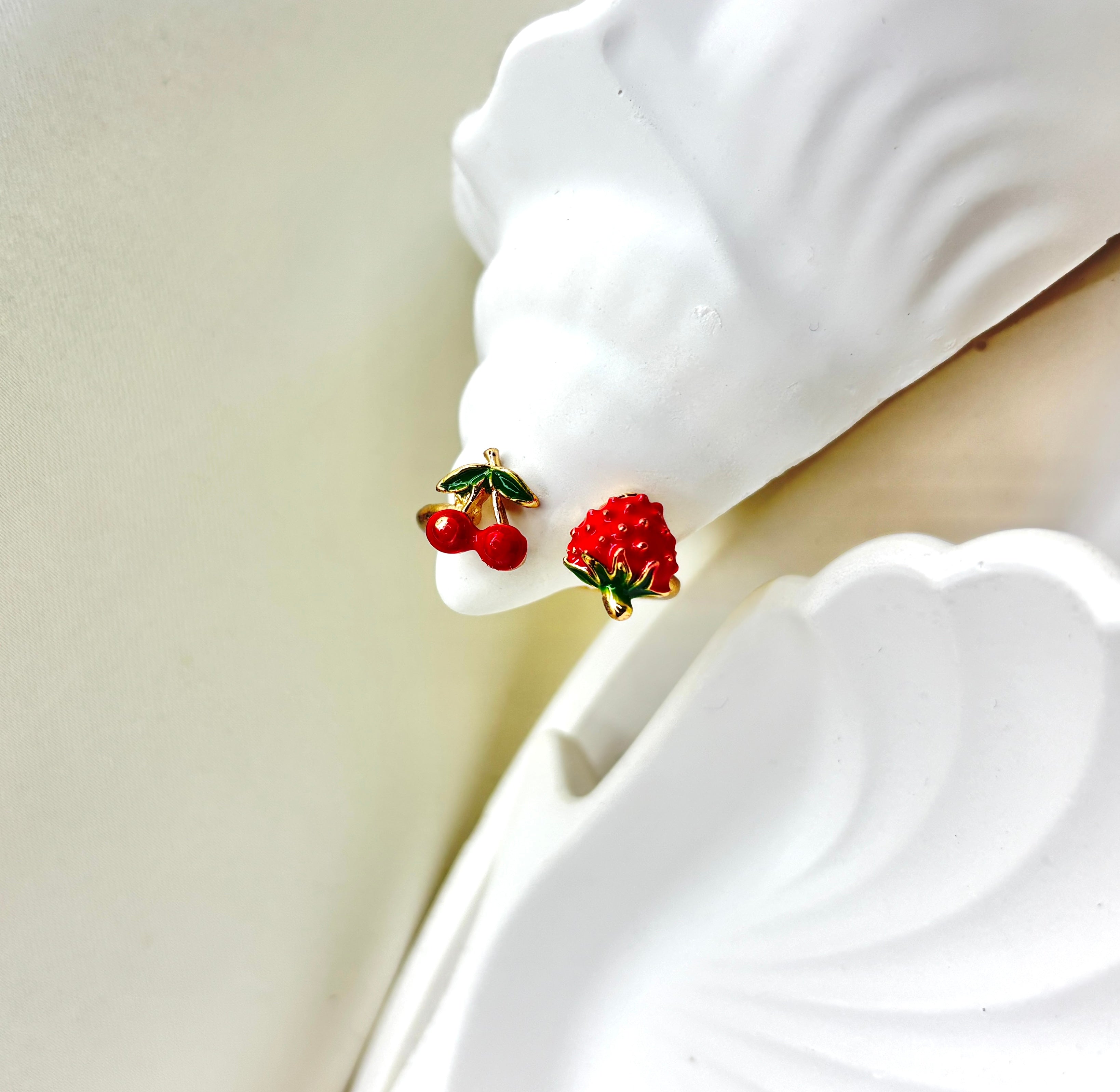 Berry Bliss Dual Fruit Ring