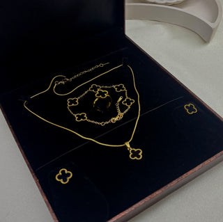 Golden Noir Clover Gift Set