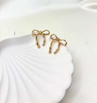 The Taffeta Ribbon Studs