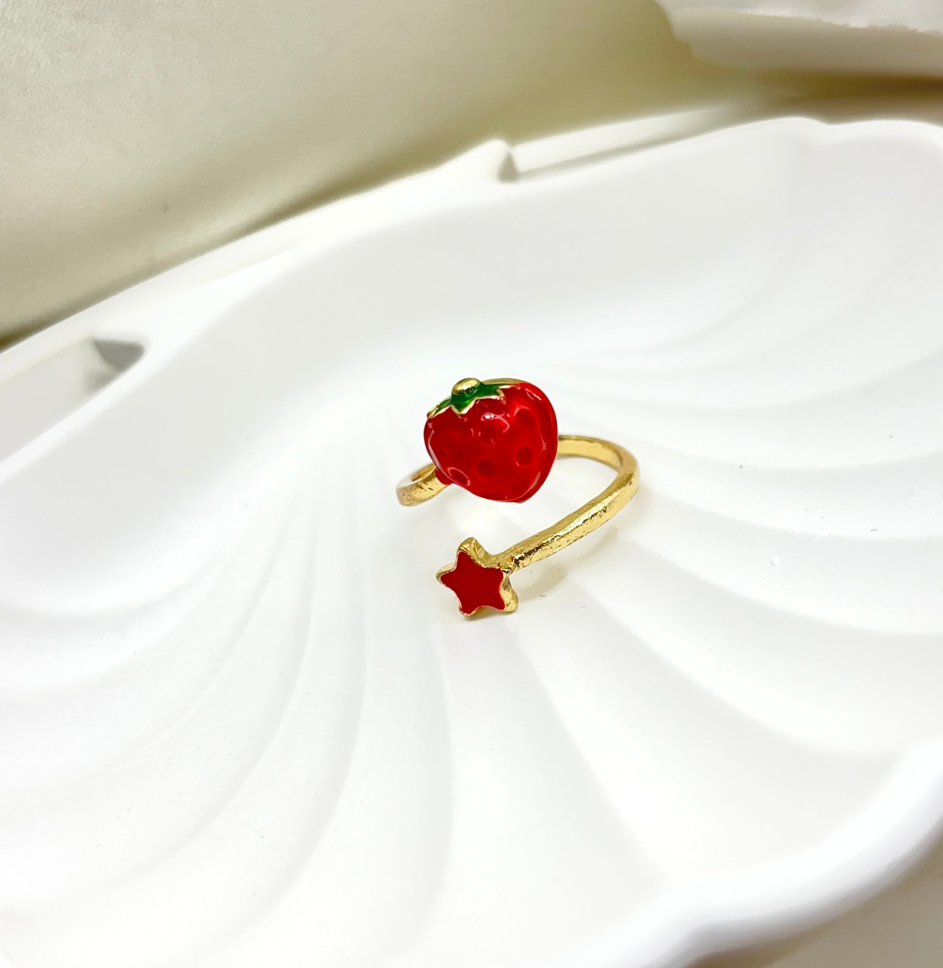 Strawberry Stargazer Anti-Tarnish Ring