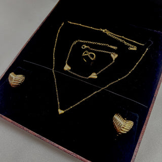 The Eternal Heart Set