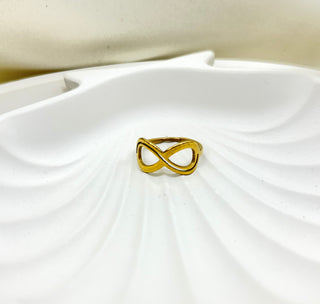 Eternal Loop Anti-Tarnish Ring