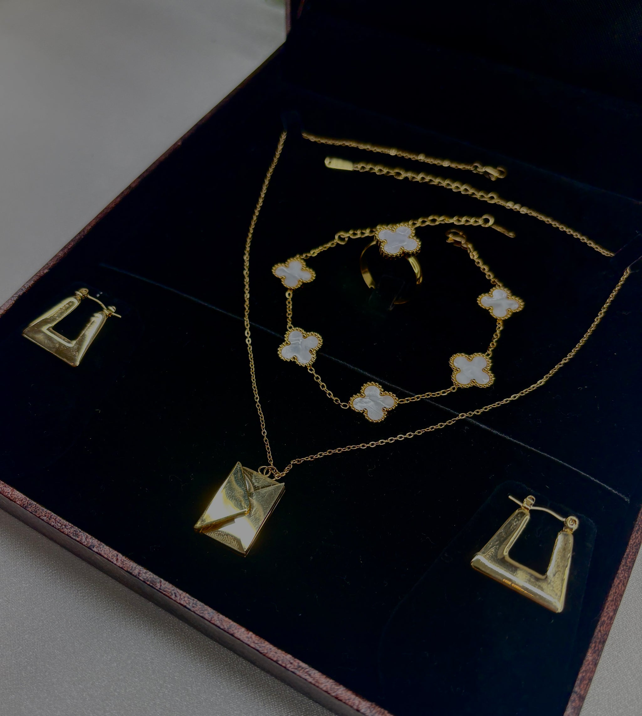 Golden Clover Charm Combo Set