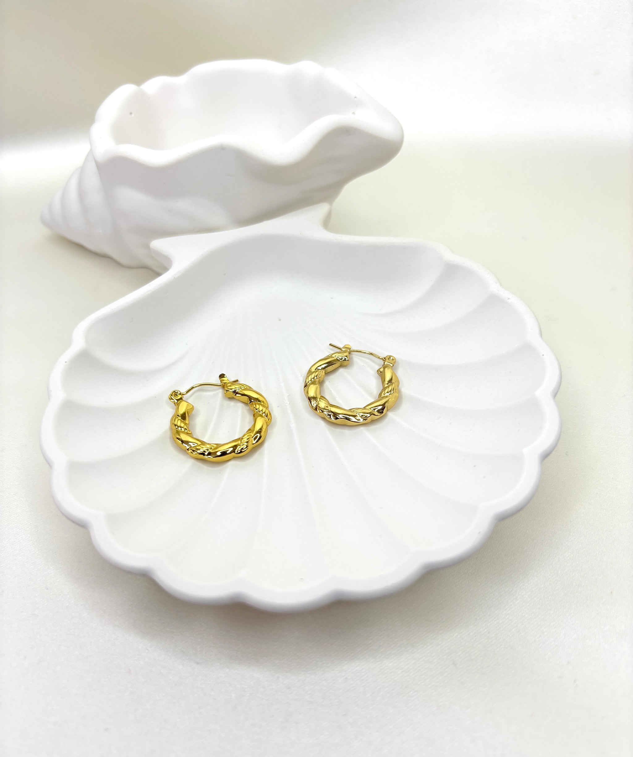 The Golden Twist Hoops