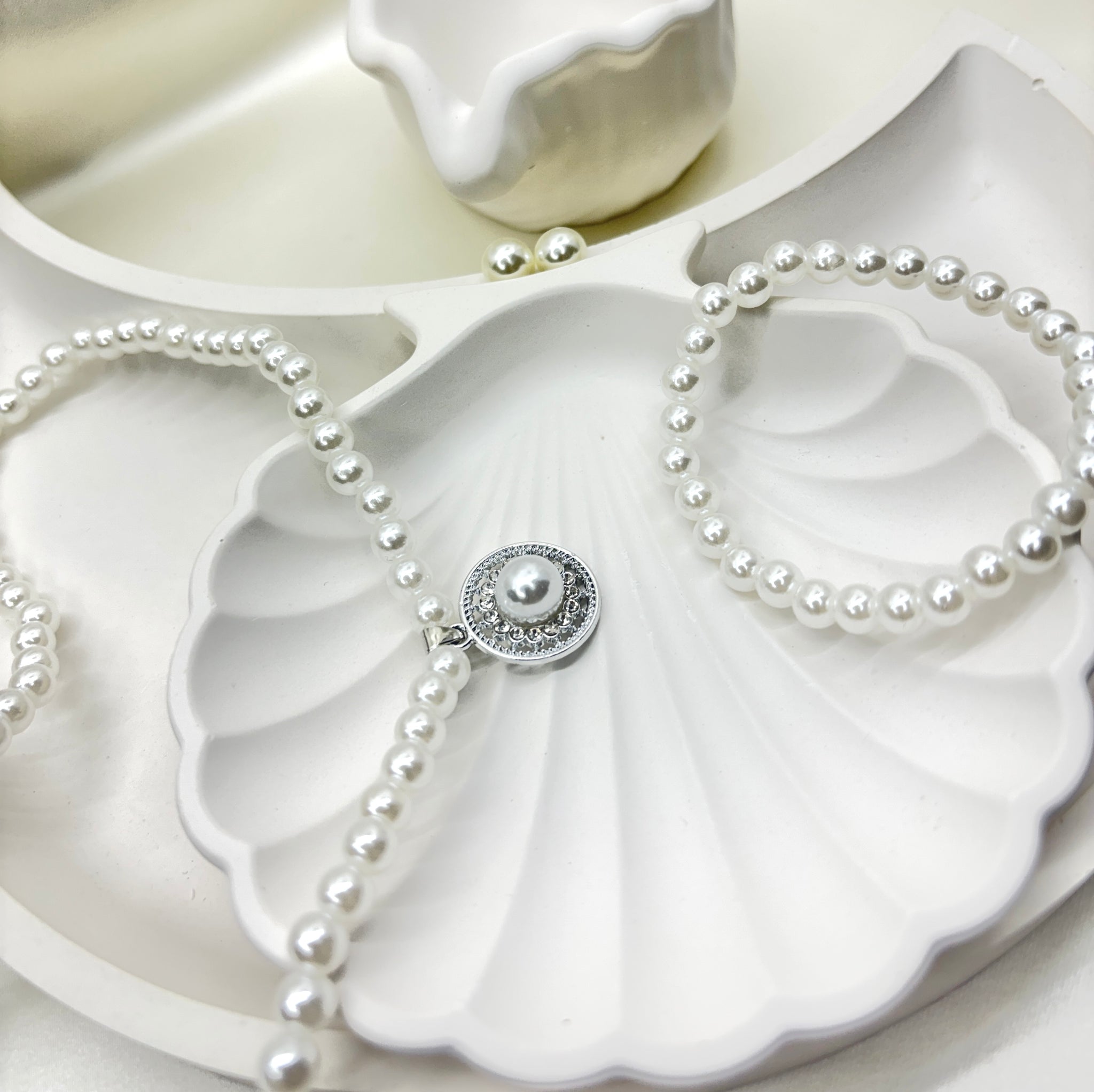 Timeless Grace Pearl Jewelry Set