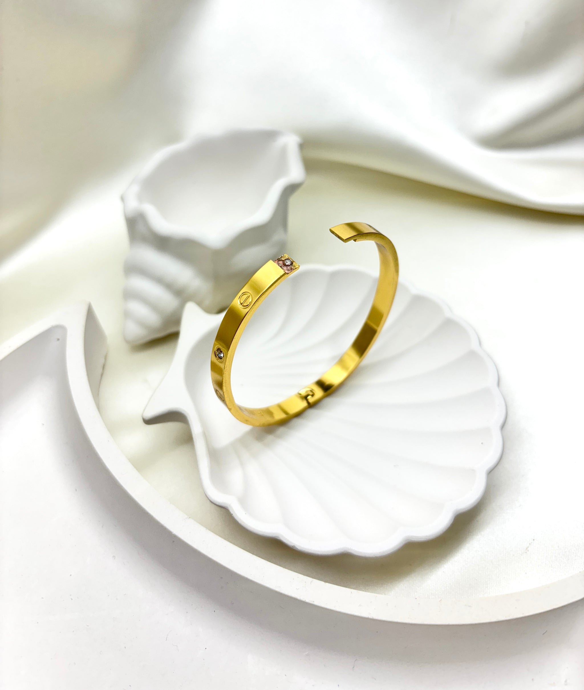 The Eternal Bond Bangle