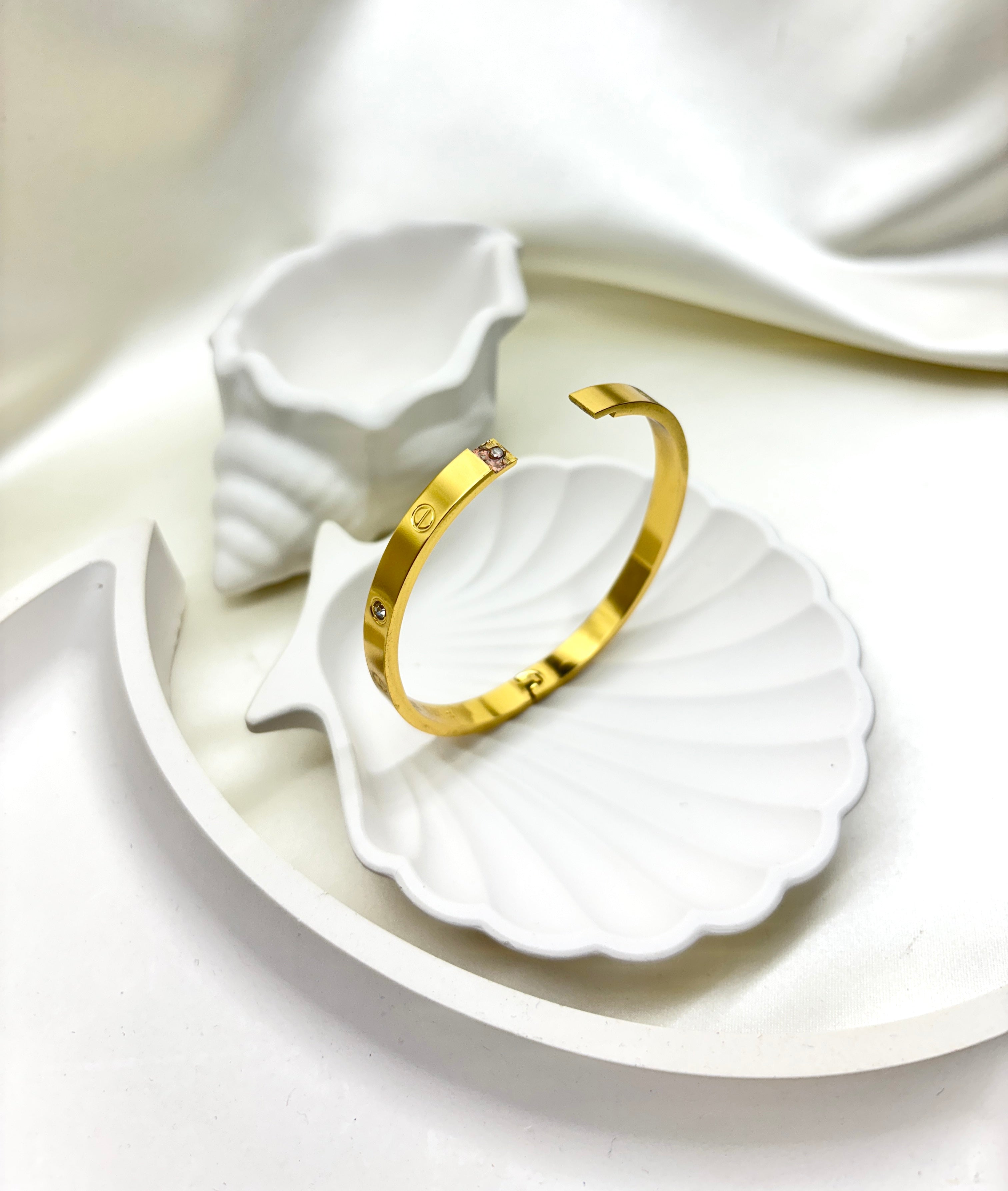 The Eternal Bond Bangle