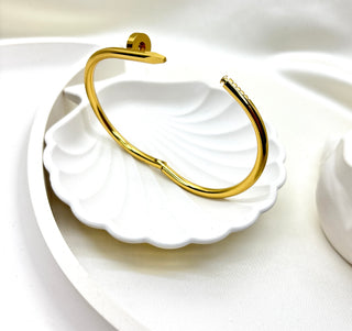 The Luxe Nail Clasp Bangle